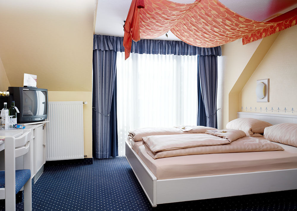 Hotel Hotel-hofbraeu Am Stadtring 4*